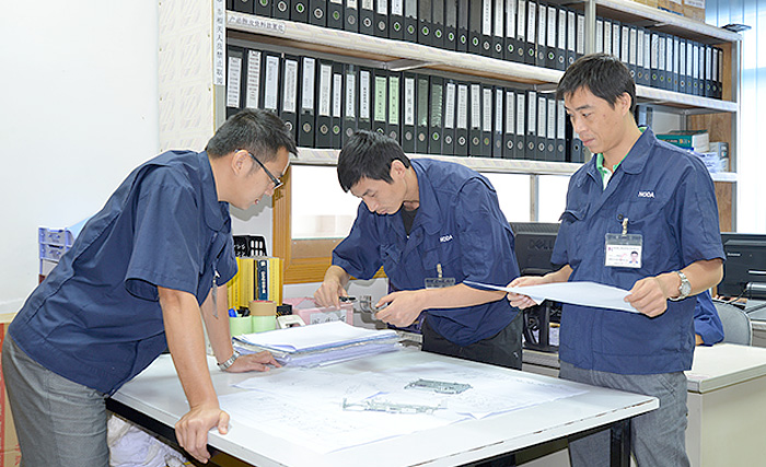 切磋琢磨し品質向上の努力をいたします